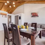 Gkountis Apartment *