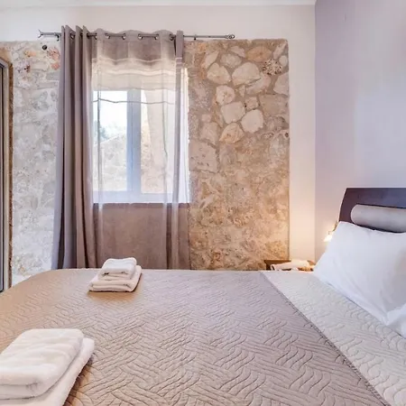 Gkountis Apartment
