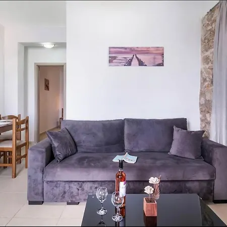 Gkountis Apartment Tsoukaladhes