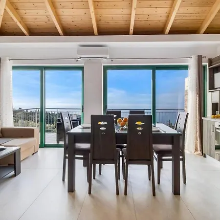 Gkountis Apartment *