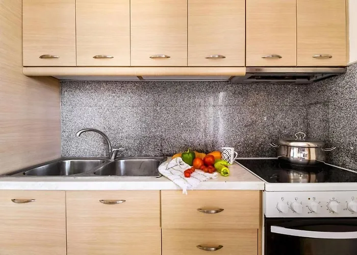 Gkountis Tsoukaladhes