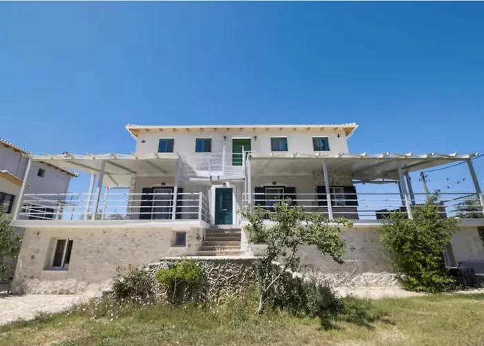 Gkountis Tsoukaladhes